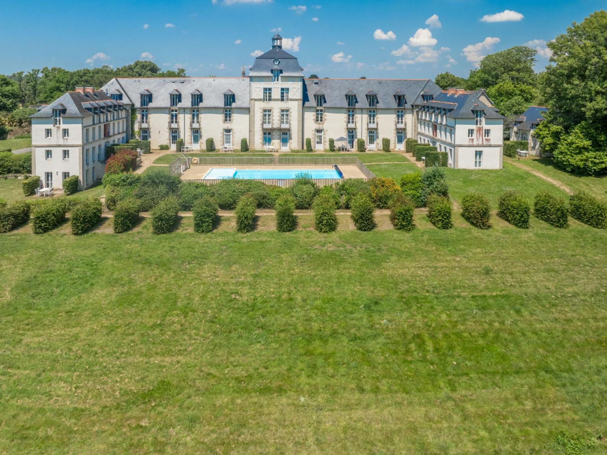 Apartment Chateau De Kergonano-2 By Interhome Baden Esterno foto
